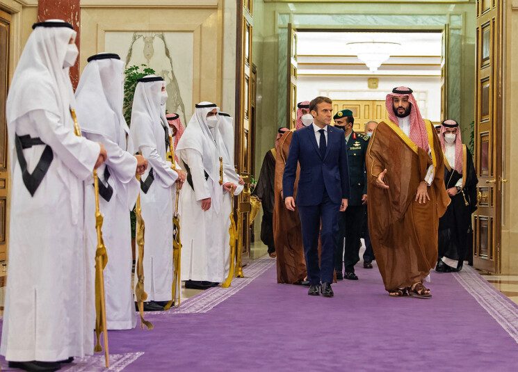 macron-benselman-2021-kkk تغريدة للسفير السعودي في لبنان