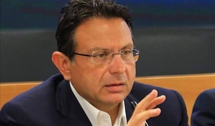 الخازن الخازن يردّ على شمعون: الملاعب لا تليق الّا بقليلي الأدب!