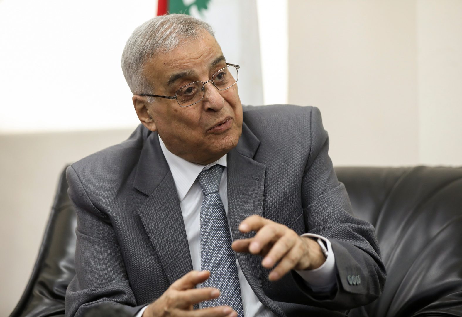أفق الوضع السياسي في لبنان بين بو حبيب ومسؤولين أميركيين
