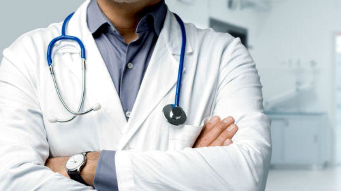 طبيب اقرار مساعدة اجتماعية للاطباء المتقاعدين وعائلاتهم