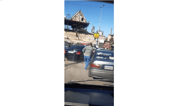 البداوي الأهالي قطعوا أوتوستراد البداوي احتجاجا على انقطاع الكهرباء
