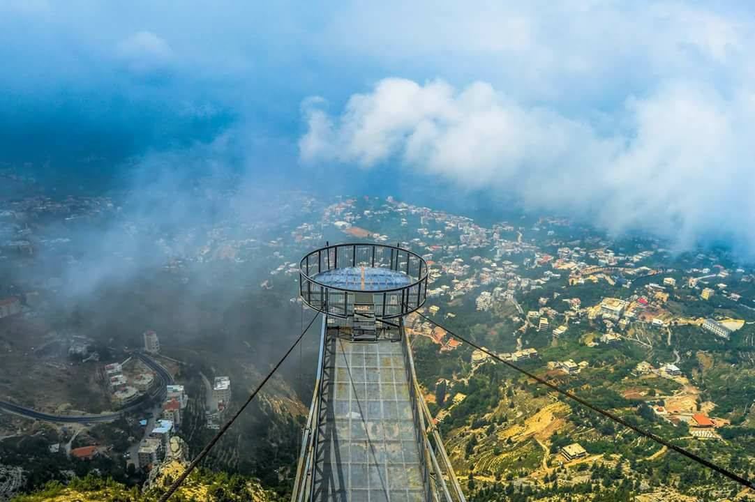 بالفيديو- مرشح يثير الجدل في الضنيه