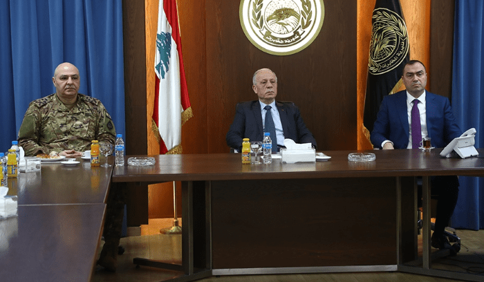 وزير الدفاع زار مديرية المخابرات في اليرزة