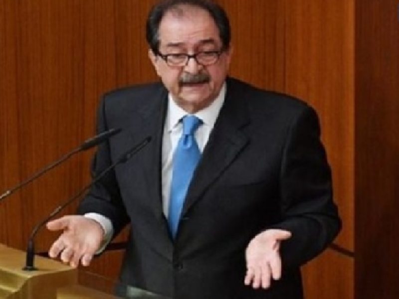 سليم سعادة على مسافة واحدة من القيادتين الحزبيتين