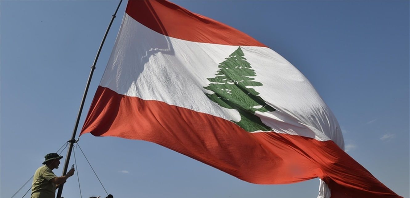 علم لبنان لبنان اليوم ليس موجودا إلا من باب الانتخابات النيابية
