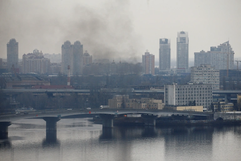سماع دوي انفجارين قويين في كييف