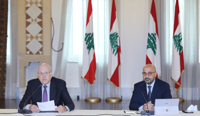 ميقاتي في اجتماع المنظمات الدولية المانحة ميقاتي ترأس اجتماعا للجهات المانحة والمنظمات الدولية: لبنان يحتاج لتعاون المجتمع الدولي لتحسين قطاع الإدارة المتكاملة للنفايات الصلبة