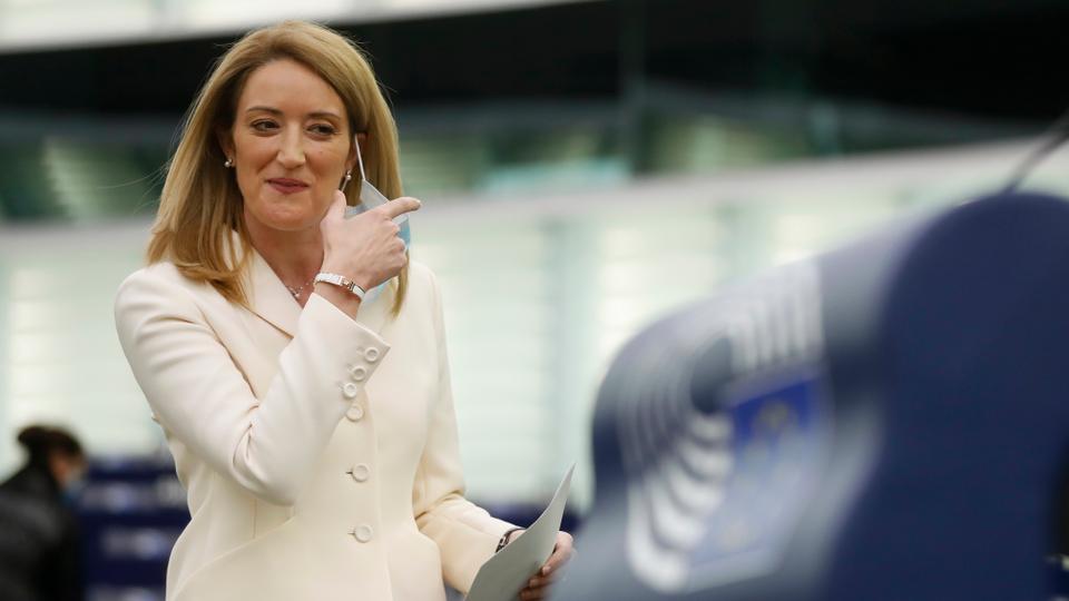 رئيسة البرلمان الأوروبي: سأسعى لفرض حظر على أعوان الكرملين في أوروبا