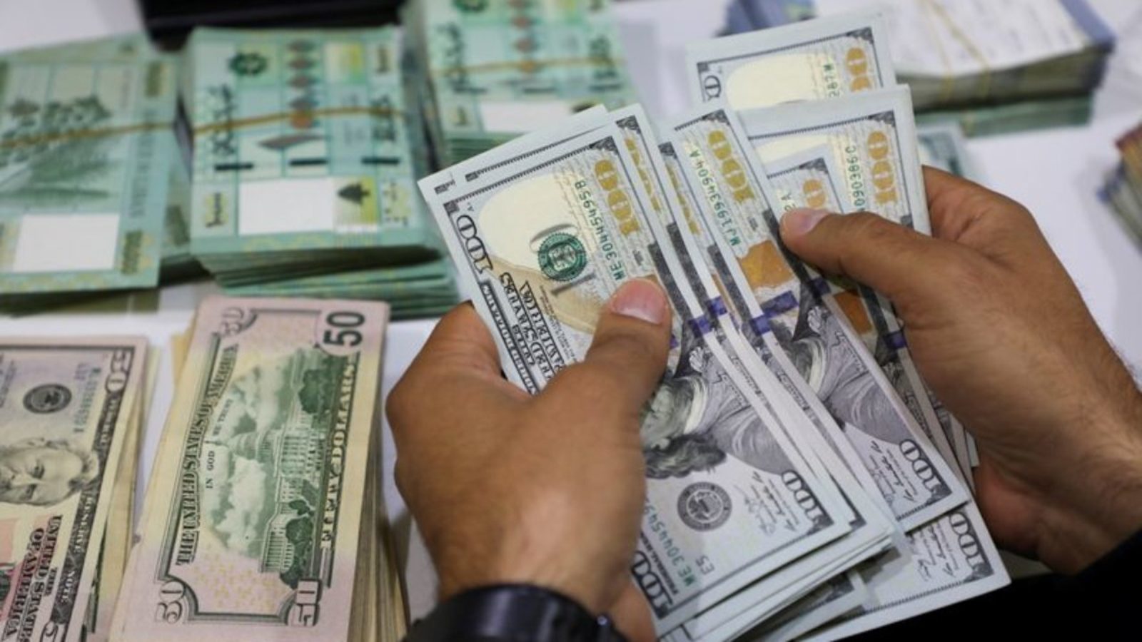ما هو سعر صرف الدولار اليوم؟