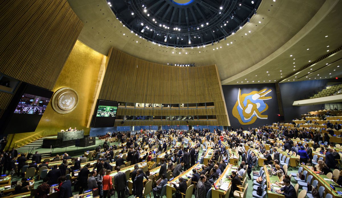Election of five non-permanent members of the Security Council 141 صوتاً لصالح التنديد بغزو روسيا لأوكرانيا في الجمعية العامة للأمم المتّحدة