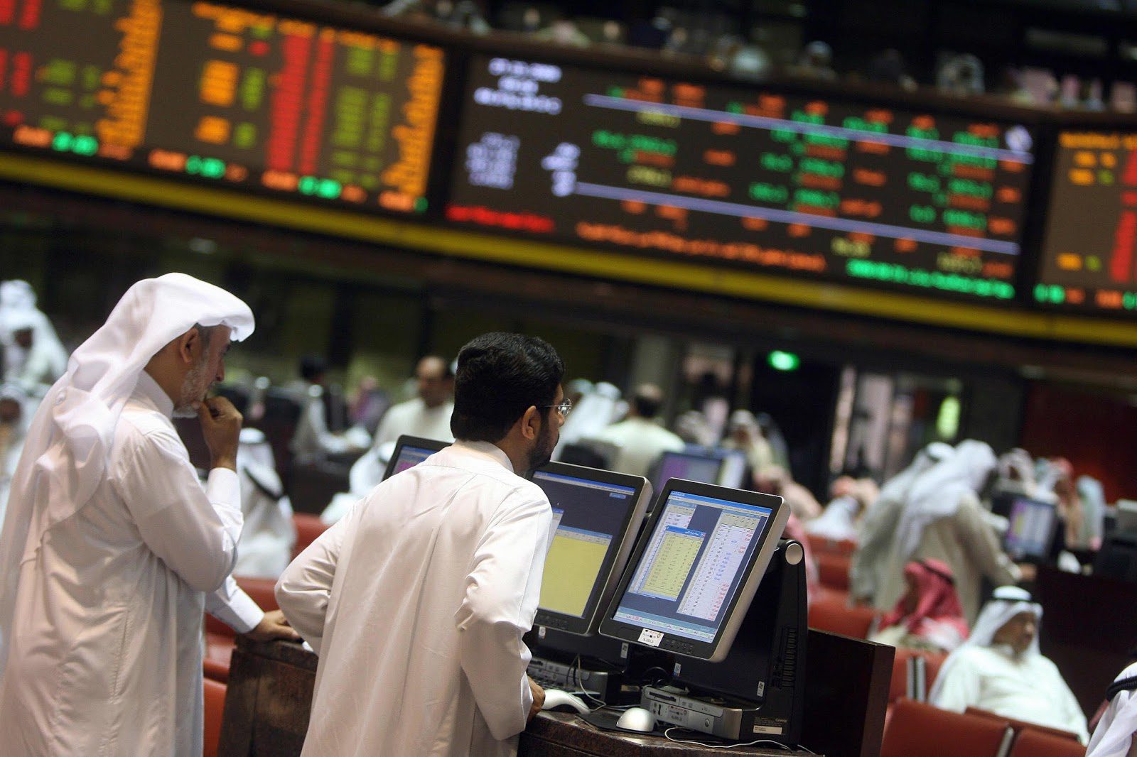 أسواق الأسهم في الشرق الأوسط أسواق الأسهم في الشرق الأوسط تتراجع