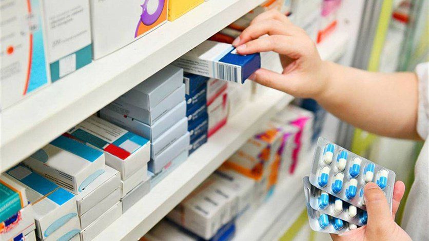 نقابة مستوردي الأدوية: توقُف البعض عن تسليم الأدوية للصيدليات