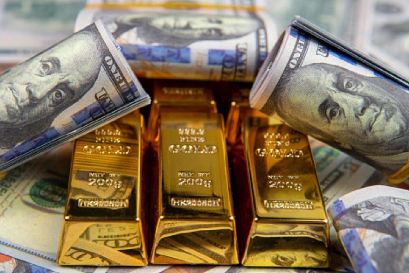 الذهب يقود المعادن النفيسة لهبوط حاد مع صعود الدولار