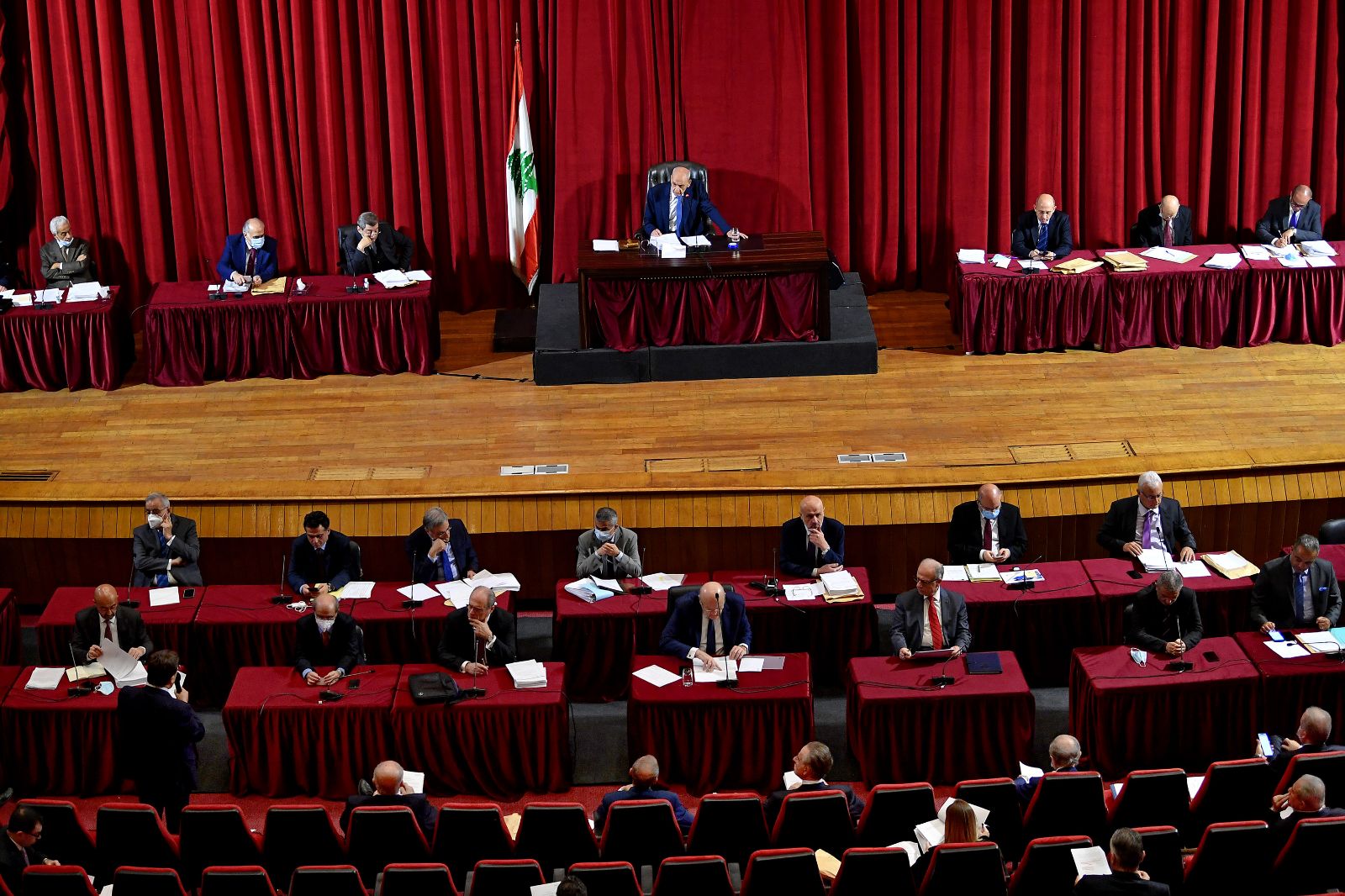 جلسة مجلس النواب مقررات جلسة مجلس النواب: الدولار الطالبي, المجالس البلدية والانتخابات