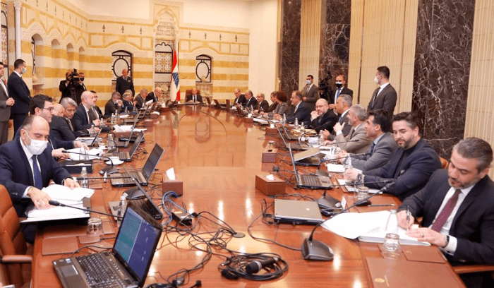 مجلس الوزراء بعبدا 1 بدء جلسة مجلس الوزراء في السراي الحكومي