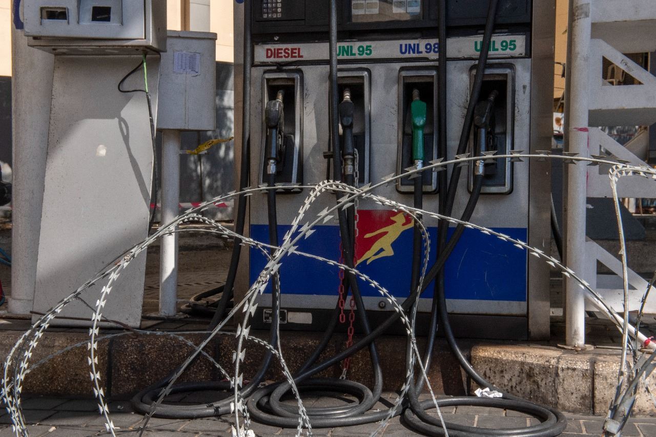 شركات المحروقات لا توزّع البنزين “إلى حين تصحيح الخلل في الجدول”