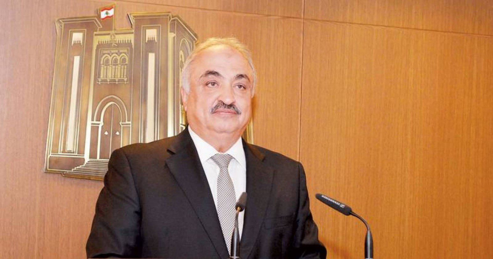 محمد الحجار نائب في كتلة المستقبل يعلن عزوفه عن الترشح للانتخابات