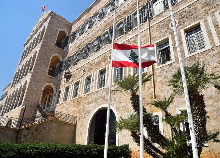 السرايا الحكومية اجتماع الغدّ لإيجاد حلّ لاضراب الموظفين أُلغي… ما السبب؟