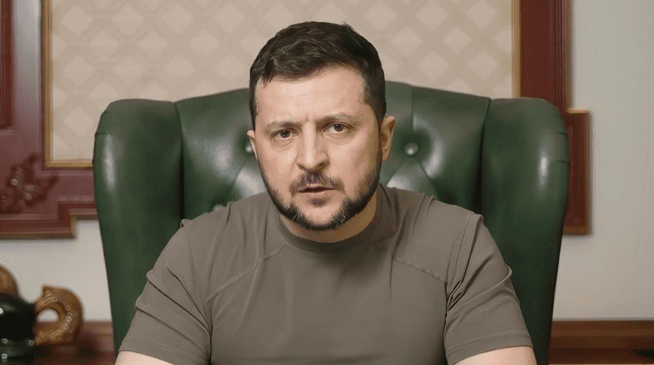 زيلينسكي زيلينسكي يرغب في إنهاء الحرب قبل حلول الشتاء