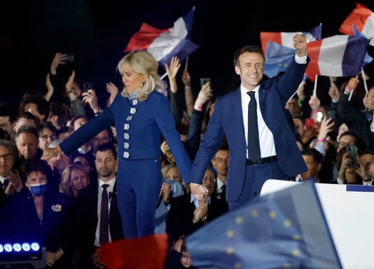 ماكرون وزوجته
