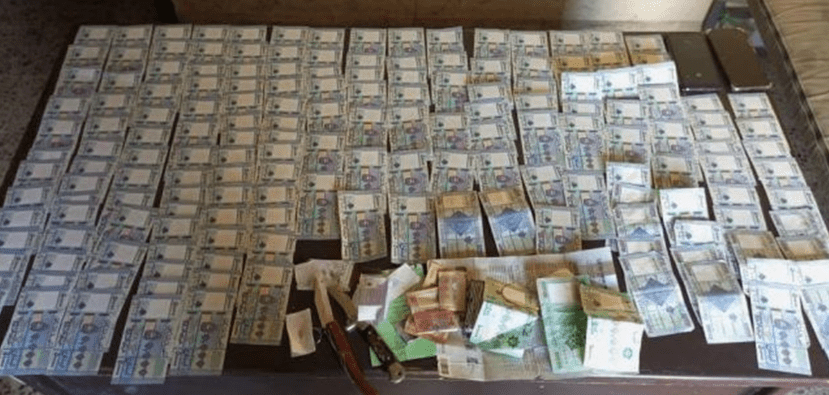 مروج عملات مروّج عملة مزيفة في قبضة “الأمن”