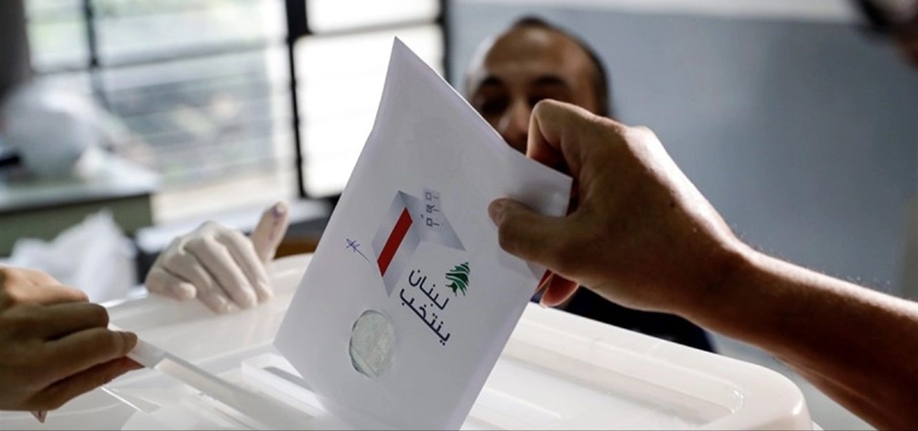 انتخابات اليوم مرشّح محاصر ومحاولة لاقتحام منزله