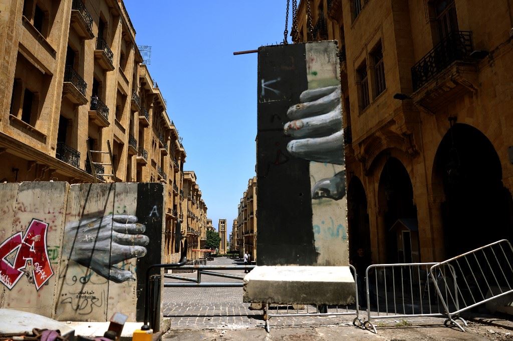 بلوكات اسمنتبة إنفجار كبير… والحلّ يبدأ من أيلول؟!