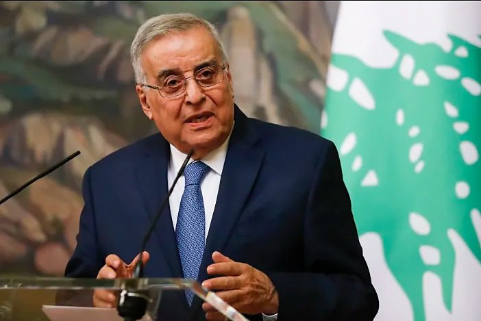 بو حبيب آخر المستجدات على الساحة اللبنانية بين بو حبيب وباربارا ليف