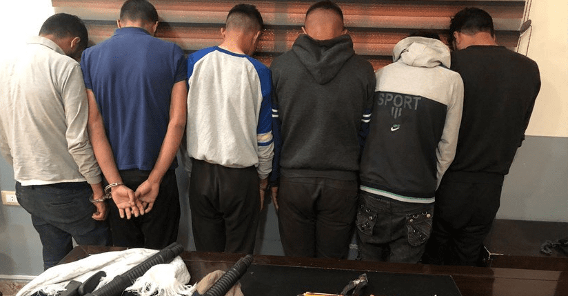 عصابة من ستة سوريين توقيف عصابة مؤلفة من ستة سوريين مسلحين
