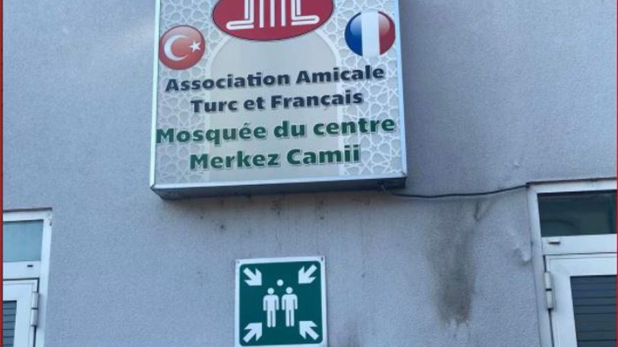 مسجد تركيا هجوم هجوم على مسجد تركي في فرنسا بزجاجات حارقة