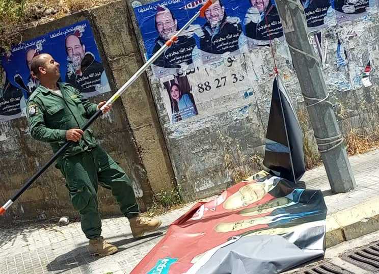 285237aef304dbb4b2d51b48b7ee953e مولوي يطلب إزالة كل الصور واليافطات الانتخابية “فورا”