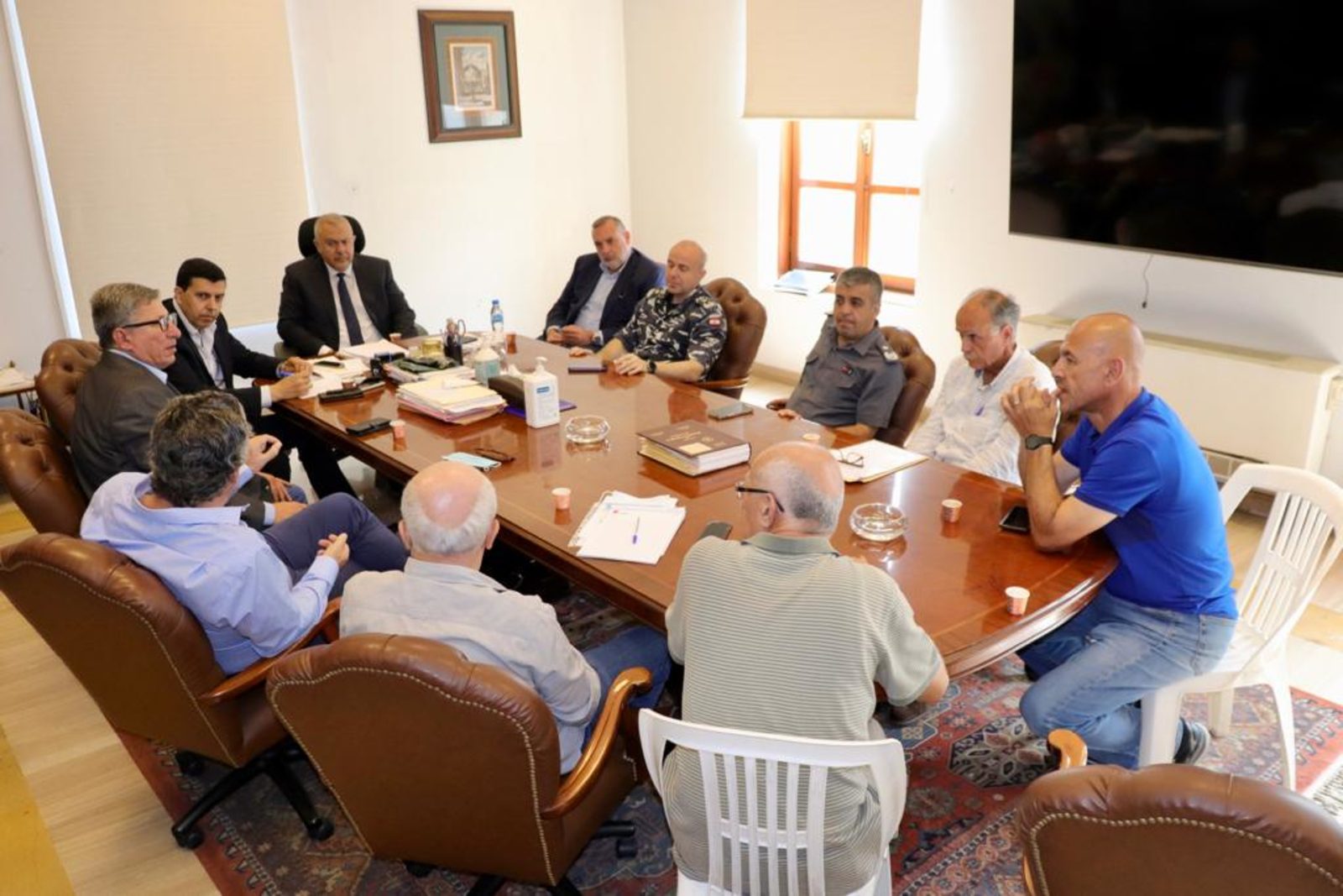 اجتماع موسع لعبود من اجل تحسين مستوى الخدمات في بعض طرقات بيروت الرئيسية