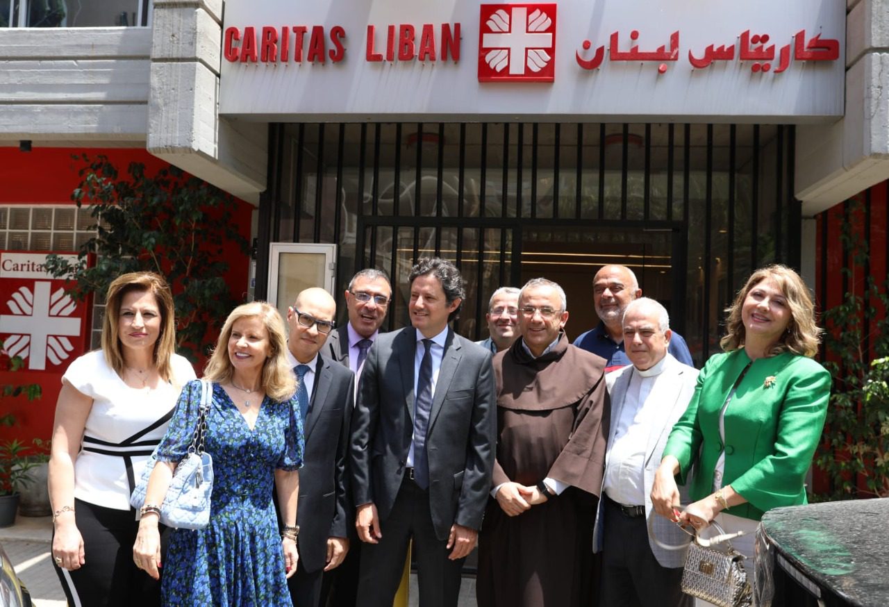 WhatsApp Image 2022-06-14 at 6.12.29 PM اليوبيل الذهبي لكاريتاس لبنان.. الأب عبود: قمّة العطاء أن نعطي ممّا لدينا