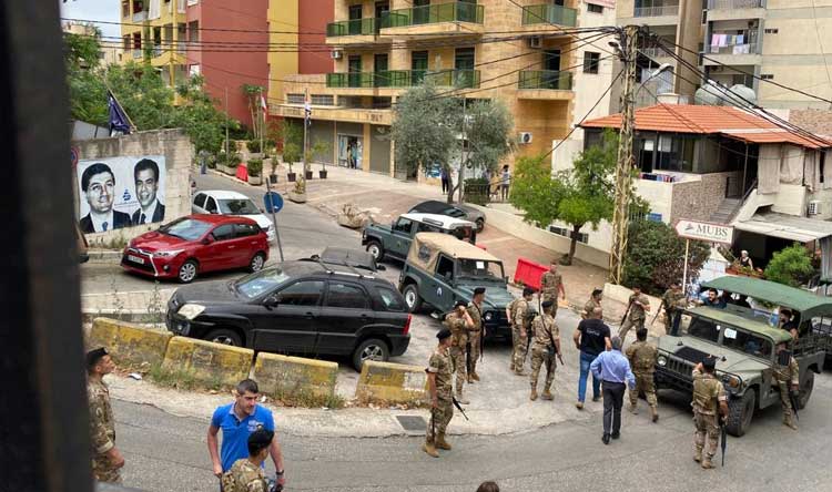 بالفيديو والصور- اشكال بين الجيش وطلاب القوات في جل الديب