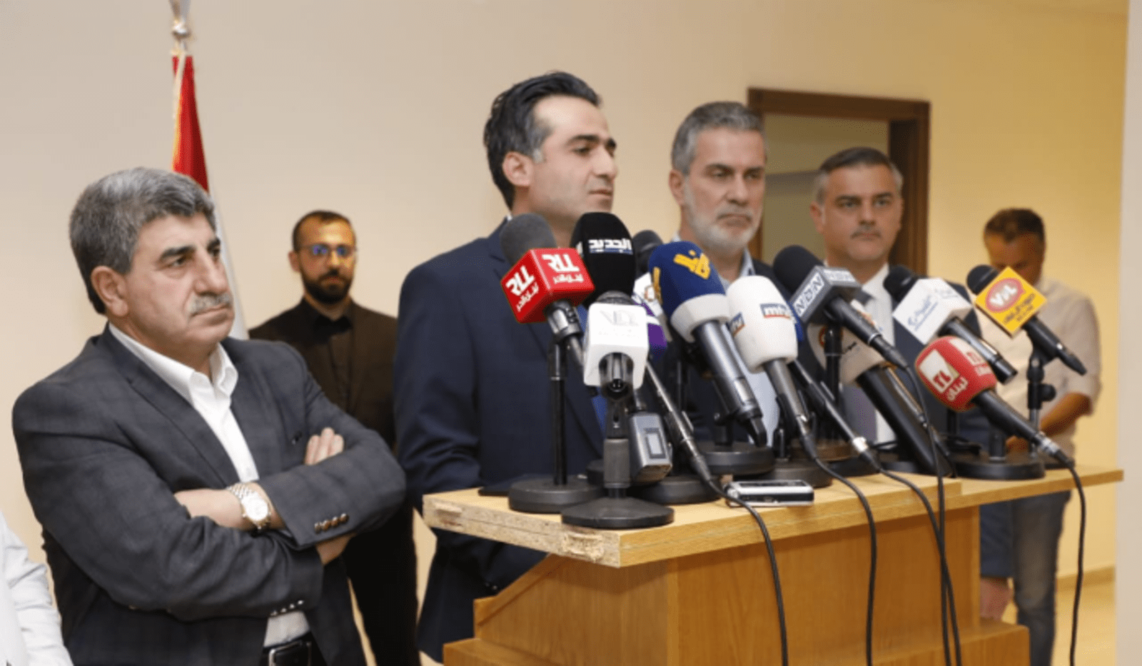 حمية نصار حمية يعلن عن حجم ايرادات مرفأي بيروت وطرابلس ومطار بيروت