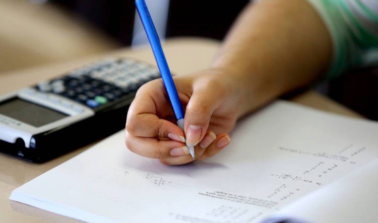 الامتحانات الرسمية وزير التربية يعلن مواعيد الإمتحانات الرسمية!