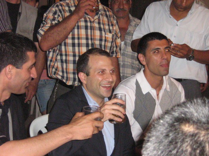 باسيل عجلتوني بالصور ـ وشم نصرالله ومرافقة باسيل وسلام مع عون… اللبنانيان المطلوبان على لائحة الـFBI