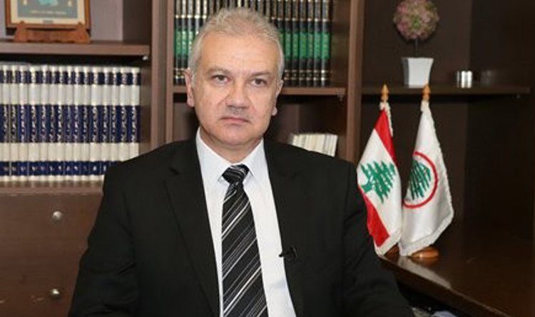 فادي كرم بالوثائق- كرم تقدم باقتراح قانون