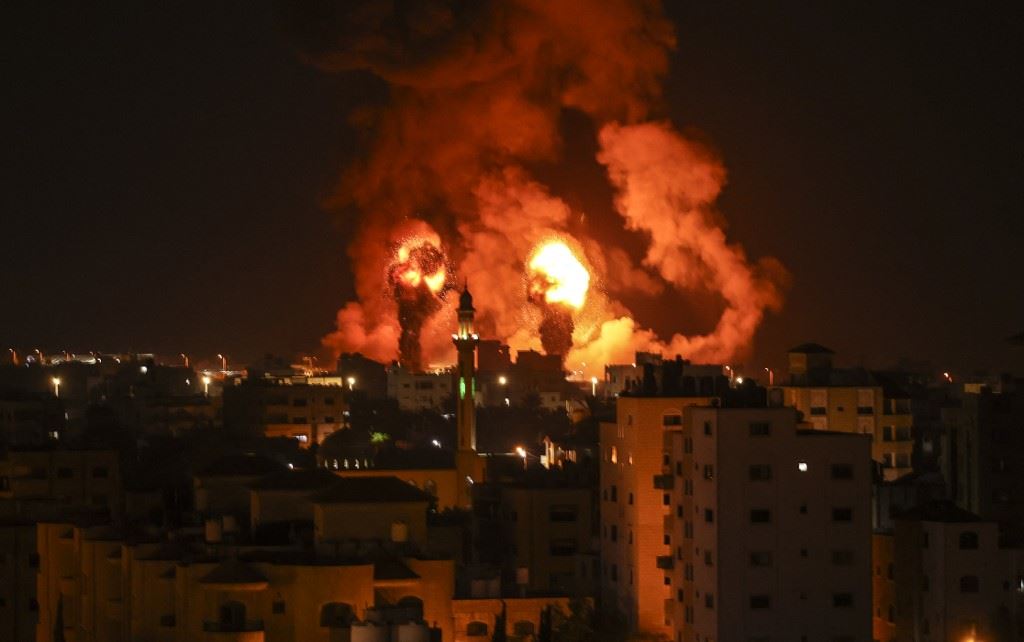 إسرائيل تواصل قصف غزة.. وصواريخ “الجهاد” تنطلق نحو القدس وعسقلان