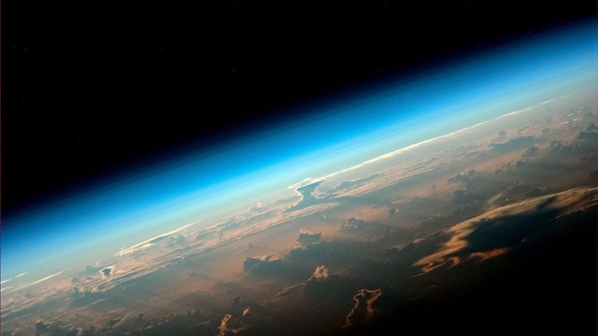 كوكب الأرض يسجل أقصر يوم على الإطلاق… ومخاوف من عواقب وخيمة