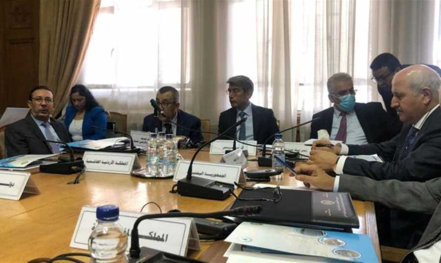 وليد فياض القاهرة فياض من القاهرة: المجتمع الدولي يمتنع عن مدّ يد العون للبنان