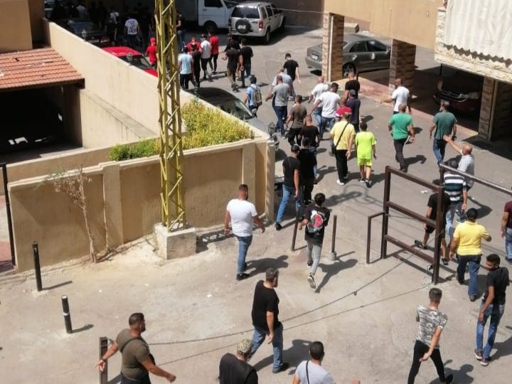 بالفيديو- اشتباك مسلح وتضارب بين التنظيم الناصري وأصحاب المولدات في صيدا
