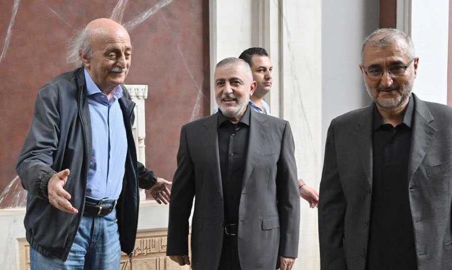جنبلاط جنبلاط يفرمل استدارته نحو الحزب: منع مرشح 8 آذار مازال ممكنا