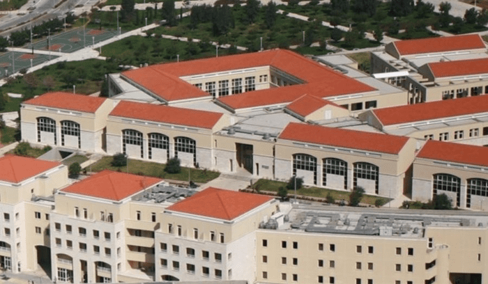 الجامعة اللبنانية الأساتذة المتفرغون دعوا إلى إعادة النظر بالتعليم الحضوري