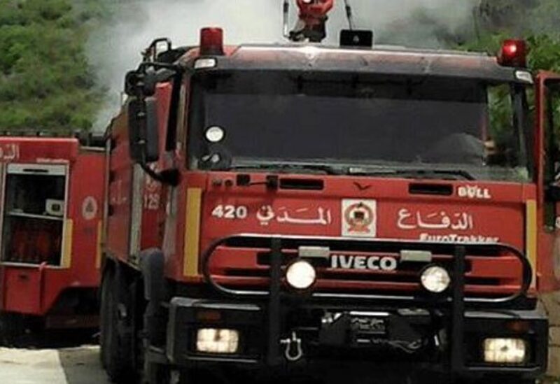 حريق كبير في بلدة اده والدفاع المدني يعمل على اخماده