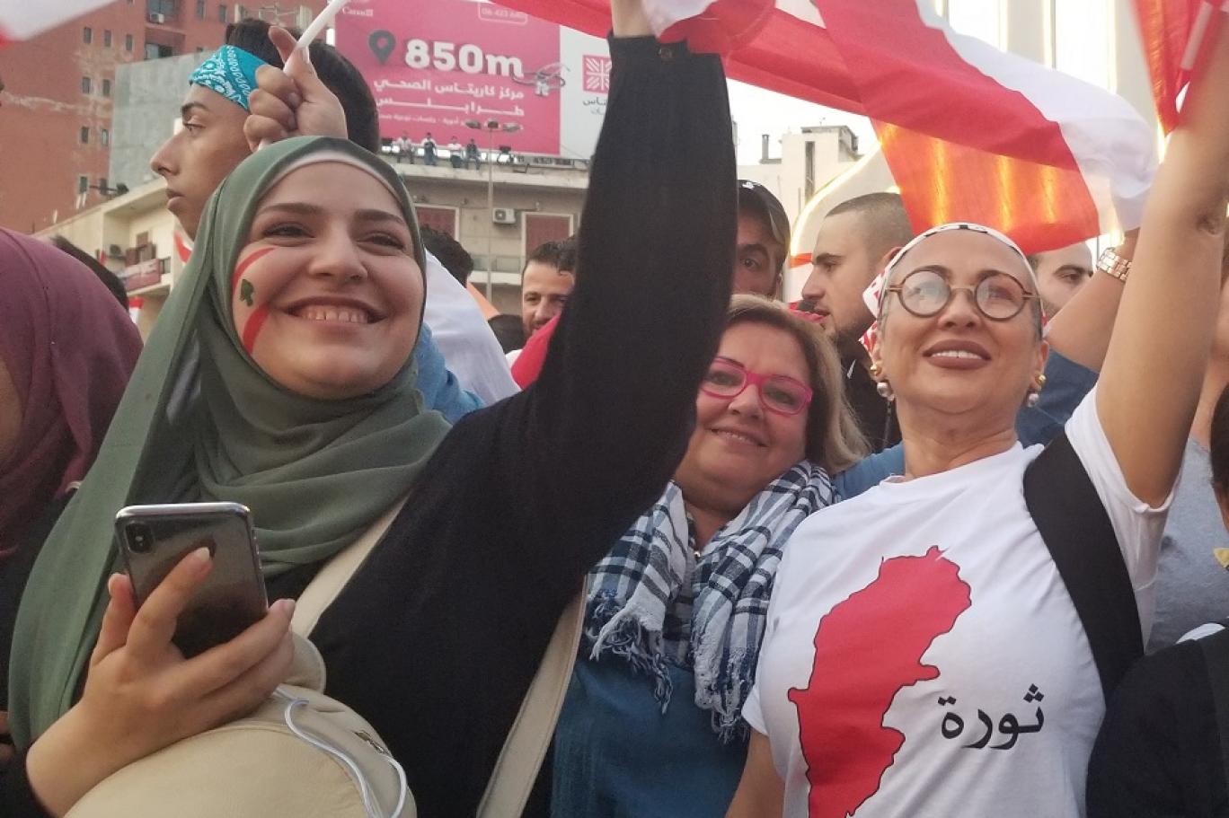 ثورة امراة3 تركيبة لبنان تعرقل مخططات إيران!
