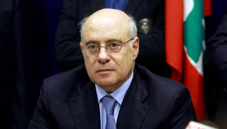 كميل أبو سليمان كميل أبو سليمان: التوقيت مناسب وربما لن يتكرر لتقديم لبنان عرضا لشراء اليوروبوند