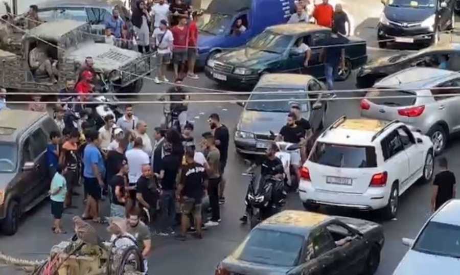 7abc5719ae779daf4e51f6e2e9218627 في صيدا… عائلة الصوص تسلّم ولديها للقوى الامنية