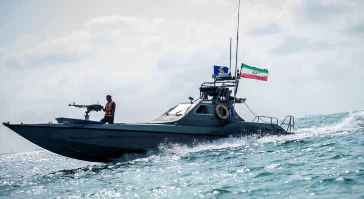 بحرية ايران اوقفت زورقين اميركيين مسيّرين
