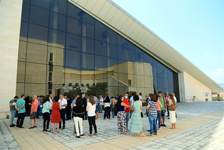 الجامعة اللبنانية الجامعة اللبنانيّة: هل ينجح قرار العودة إلى التعليم الحضوري؟